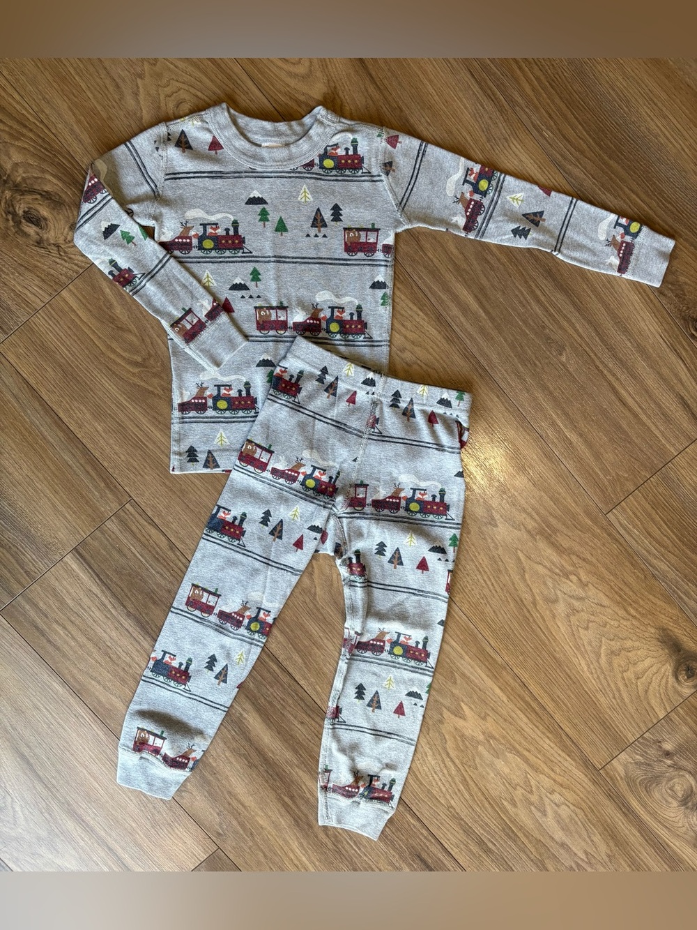 Kids Grey Train-Print Pajama Set